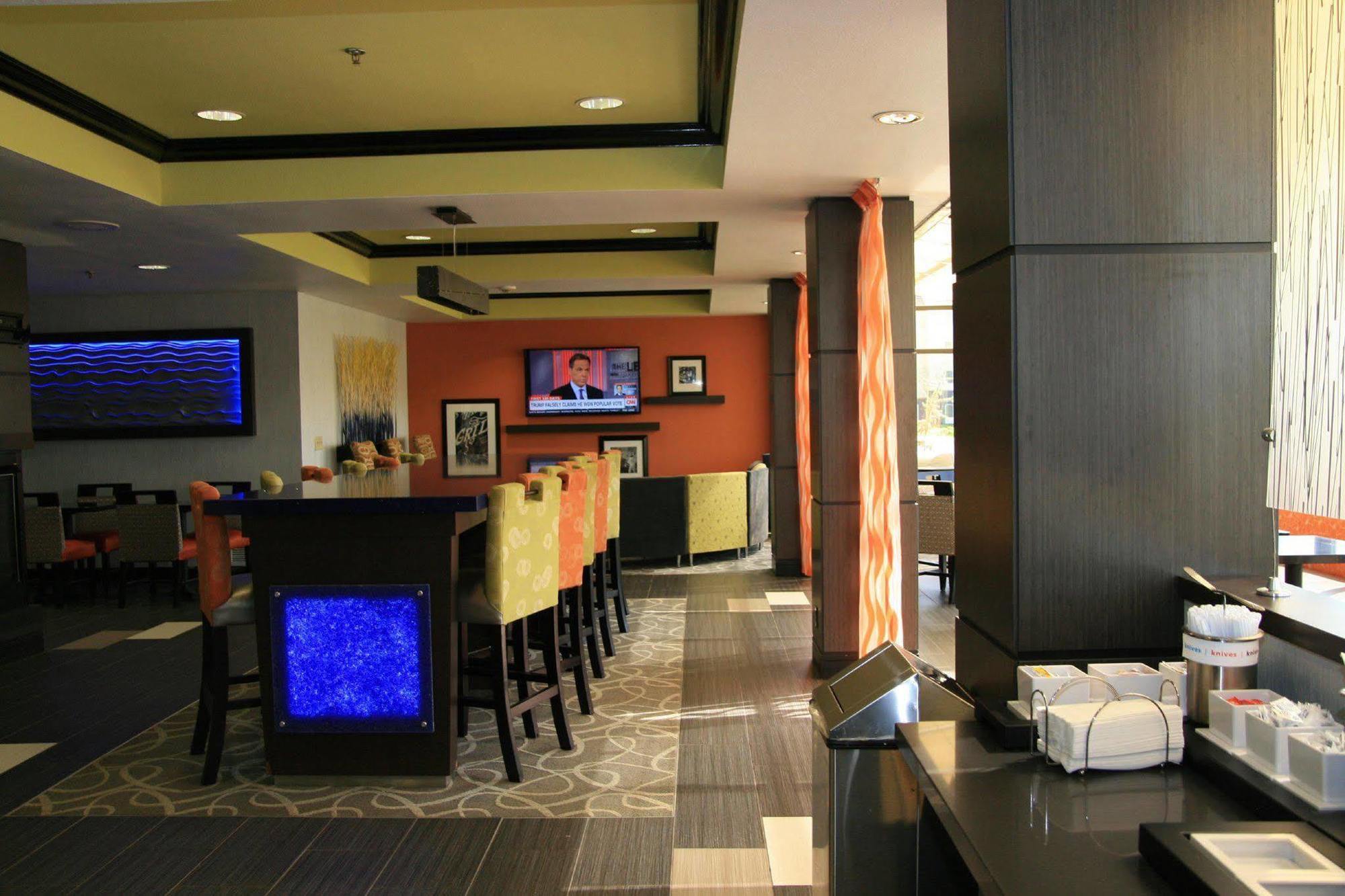 Hampton Inn Muskogee Buitenkant foto